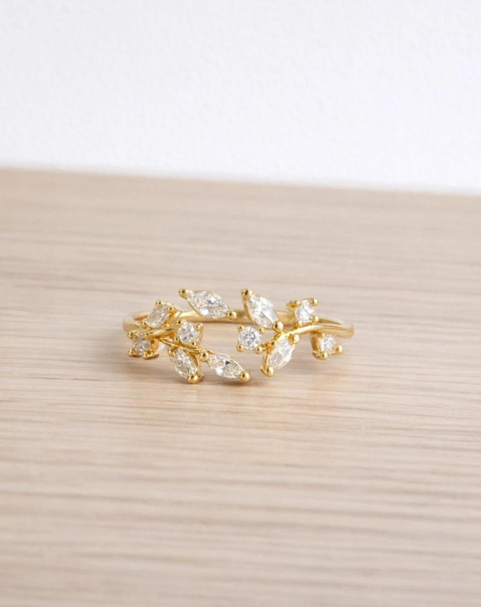 Anel Dourado em Aço Inoxidável Ajustável Floral Folhas Pedras Brilhantes Novo – photo 2